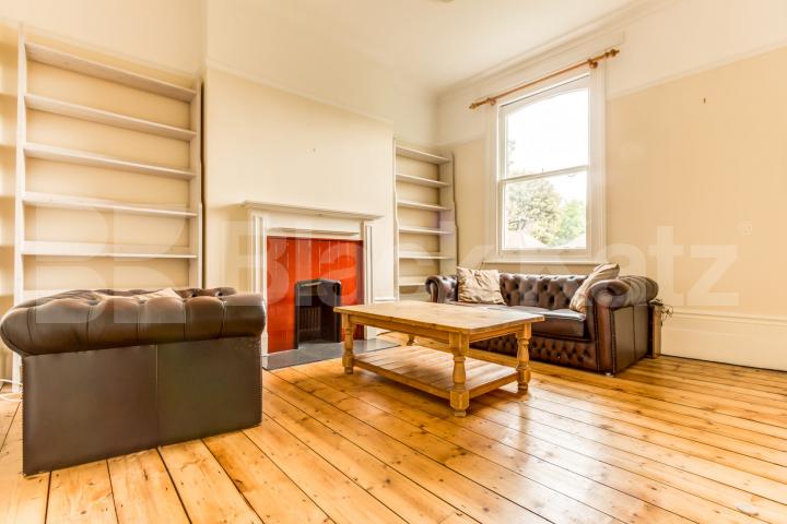 Spacious and full of character and short walking distance to the Broadway   Middle Lane, Crouch End